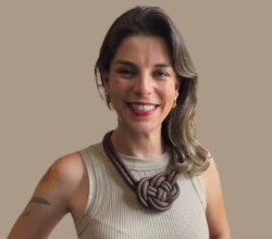Camila Carvalho de Gouveia